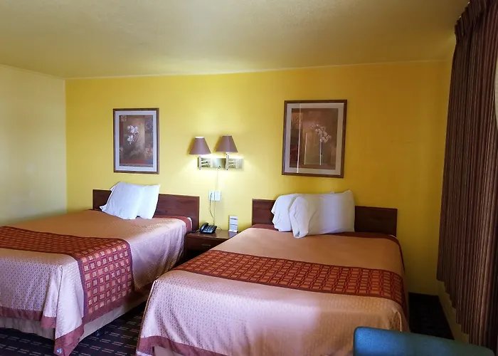 7 Motel *