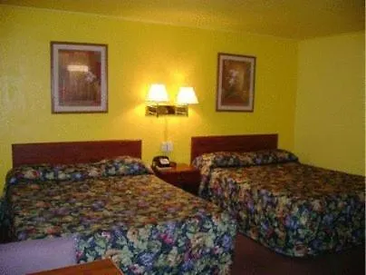 7 Motel *